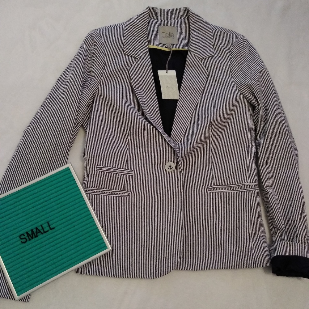 Delia pinstripe suit jacket size small new Blazer